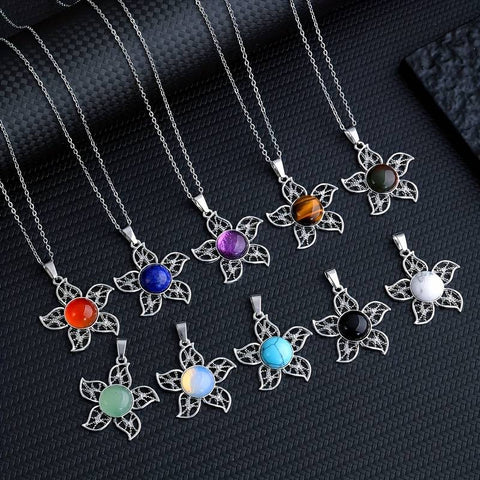 Dije de piedra en forma de Flor