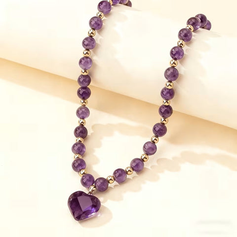 Collar corazón de piedras