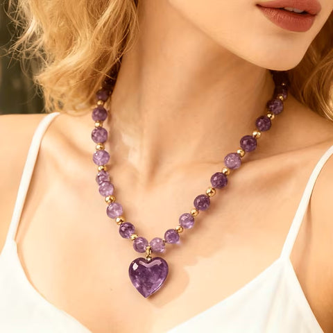 Collar corazón de piedras